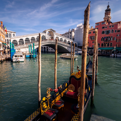 61e7dd6b0d46a051265b3f11_slider1